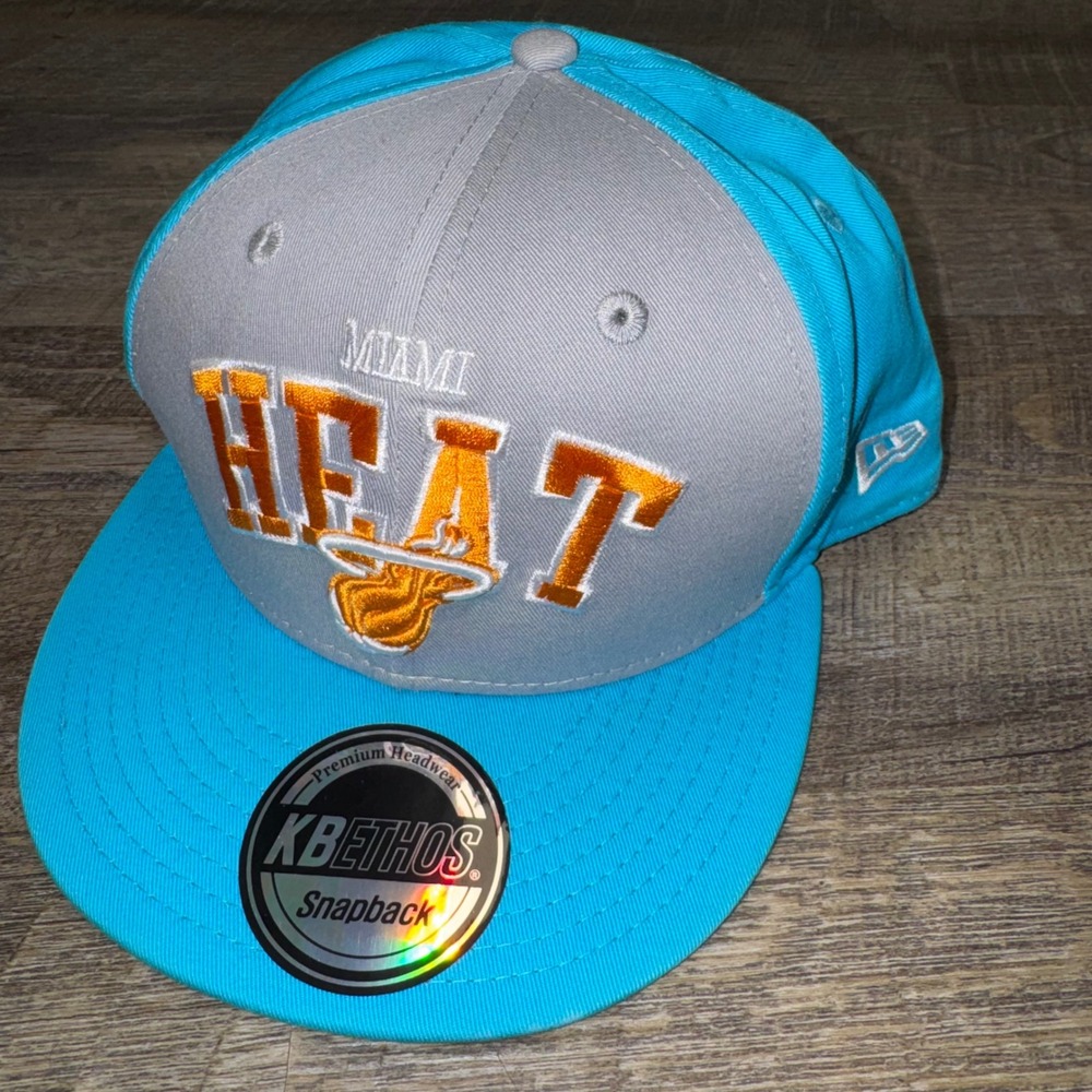 New Era 9FIFTY Miami Heat Snapback Hat Gray Aqua Blue NBA Basketball Cap